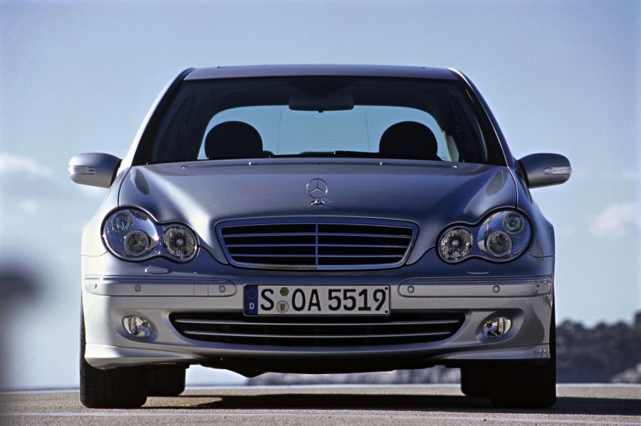  Mercedes-Benz C-Class 2004 года  (фото 82 из 88)
